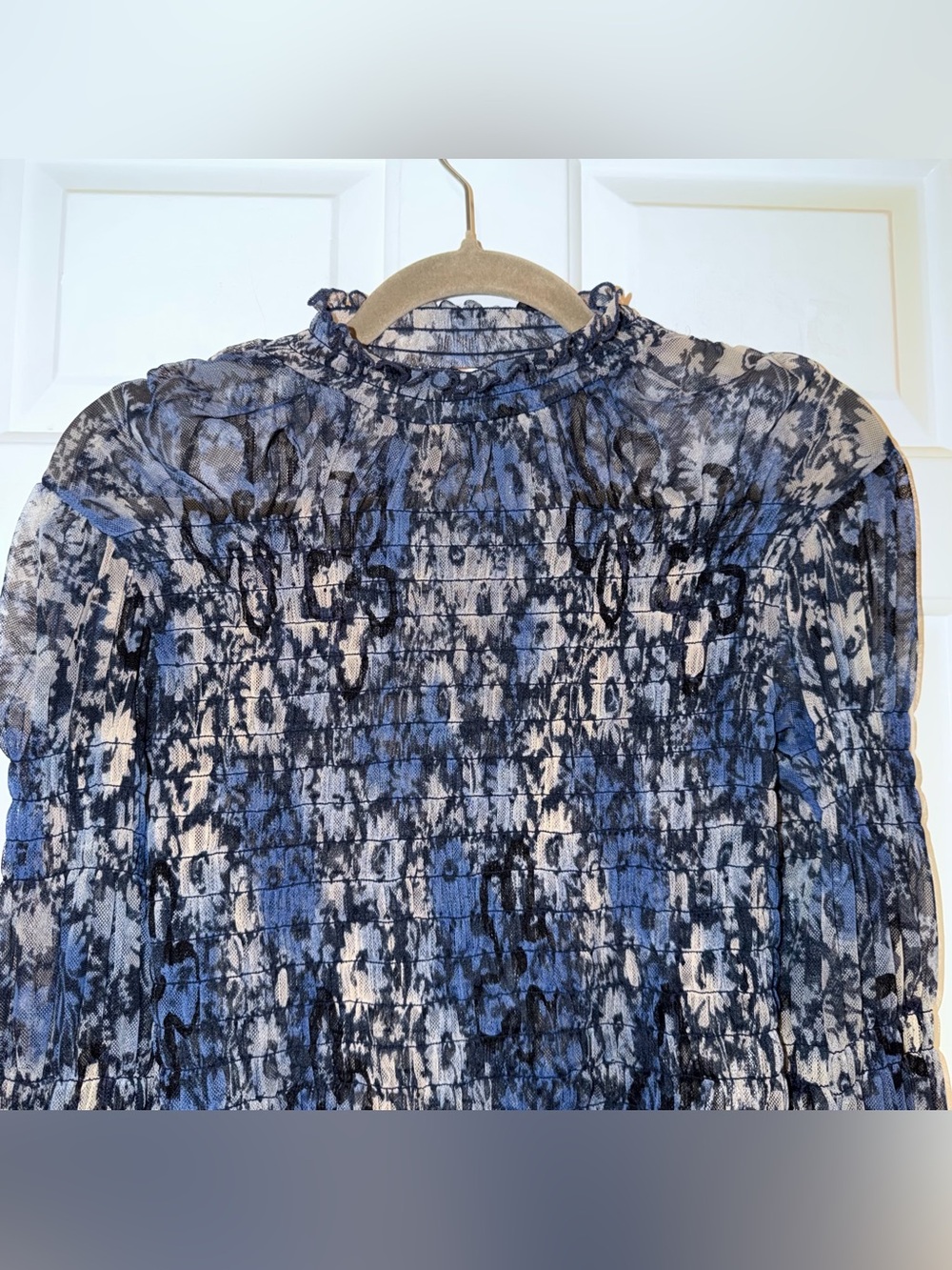 Free People Hello There Top Blouse Smocked Flare Sleeve Mesh Floral Blue M - Picture 8 of 16